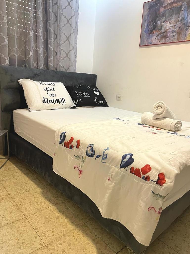 רויאל פארק1 Apartment Eilat Exterior photo